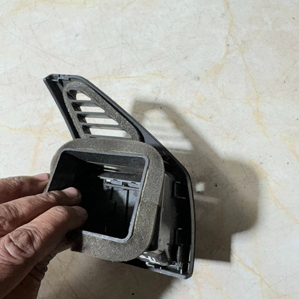 Proton Savvy 2005-2012 Right Dashboard Air Vent Driver Side OSF RHD 5 Door Hatch