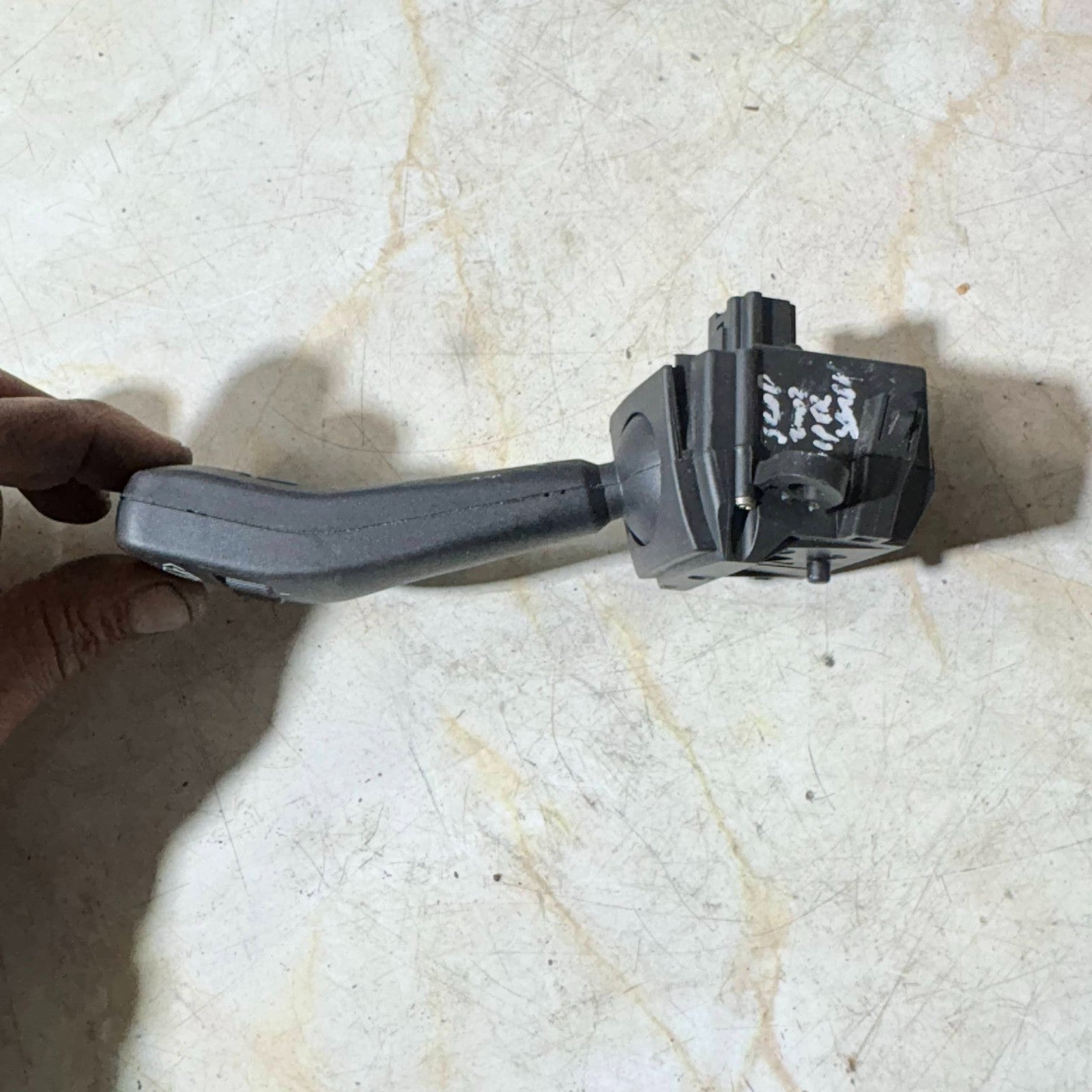 BMW 320D CONVERTIBLE WIPER STALK SWITCH 8 363 664 M