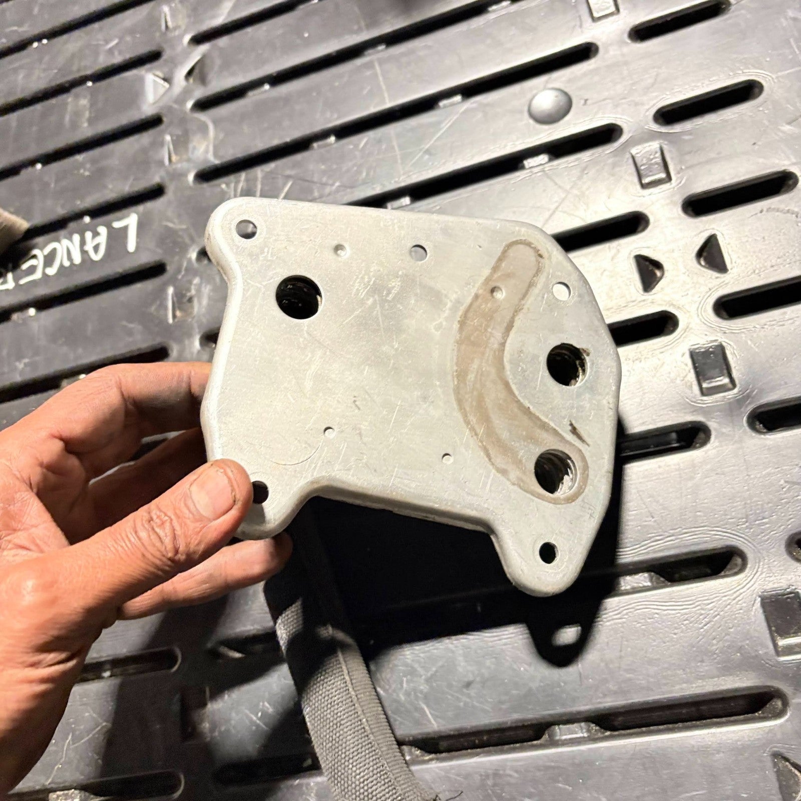 MERCEDES C CLASS C200 AV1709 OIL COOLER