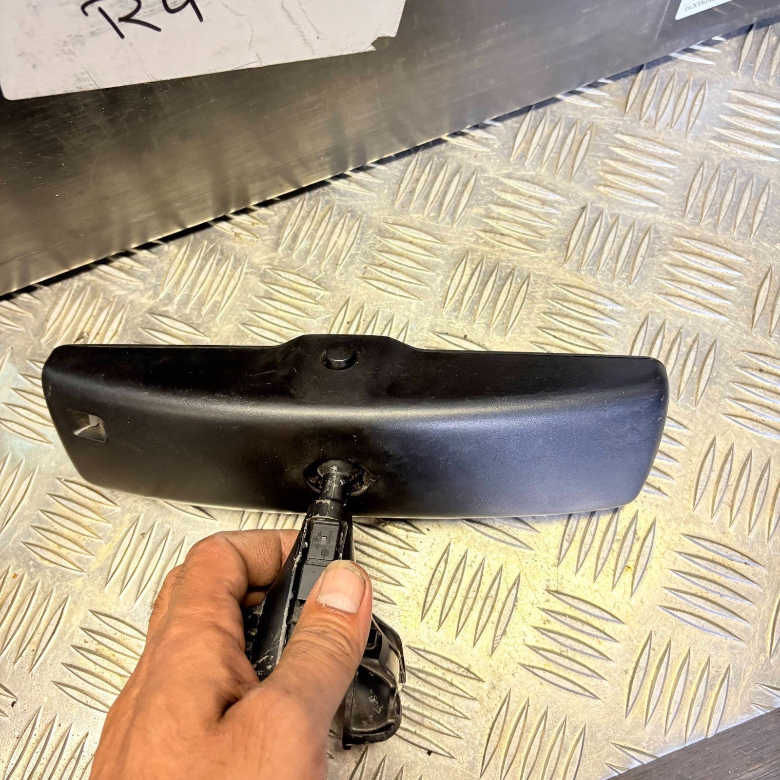 Volkswagen Golf GTi 2006 REAR VIEW MIRROR E11015625