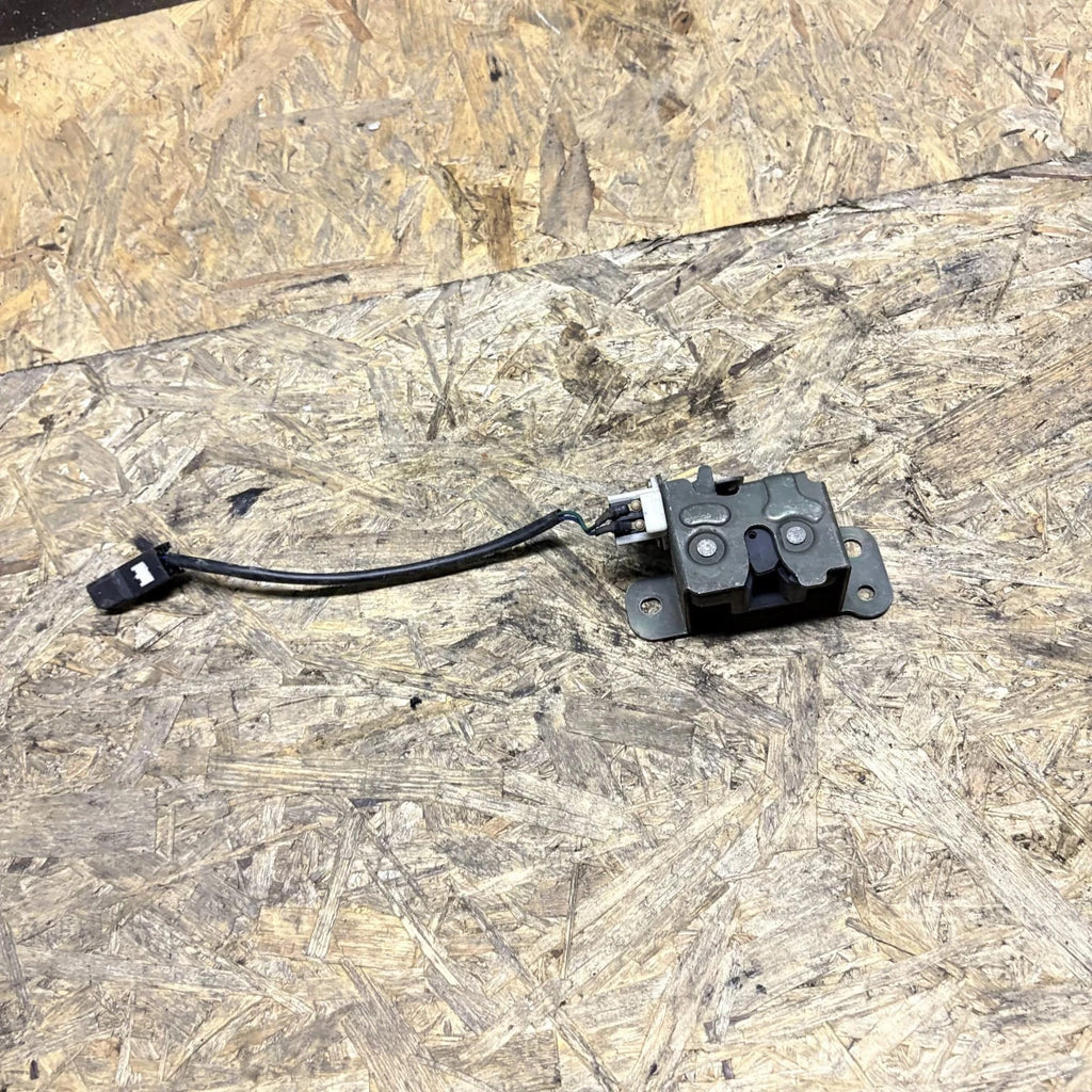 Hyundai Santa Fe 2000-2006 5 Door Rear Tailgate Glass Latch Lock 87130-26000