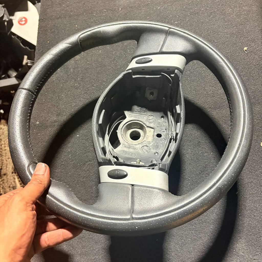 Mini Cooper R50 R53 2001-2006 Steering Wheel 3-Spoke Black 2375R5014
