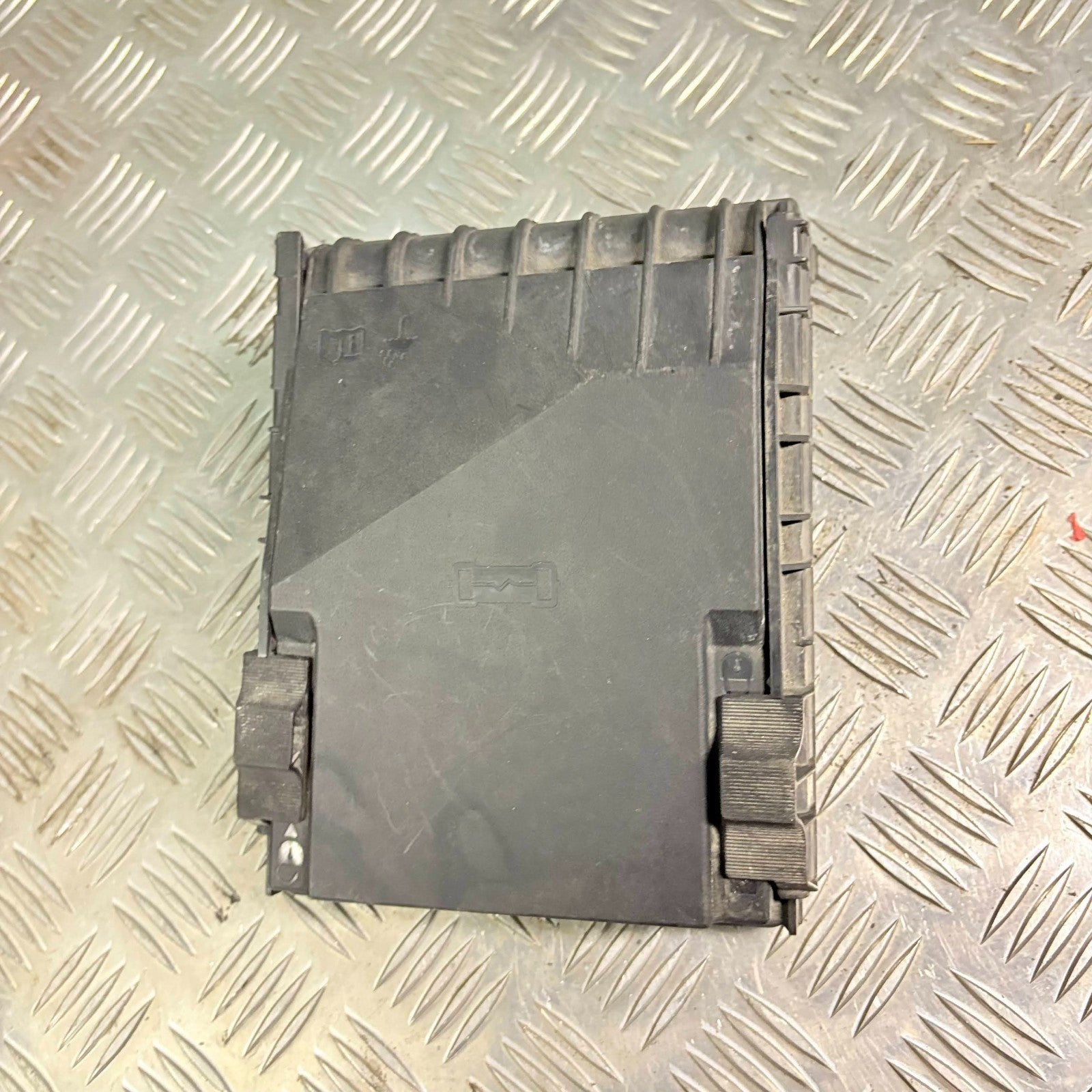 VW AUDI SKODA SEAT CENTRAL ELECTRONICS COVER 1K0937132F/1K0 937 132 F