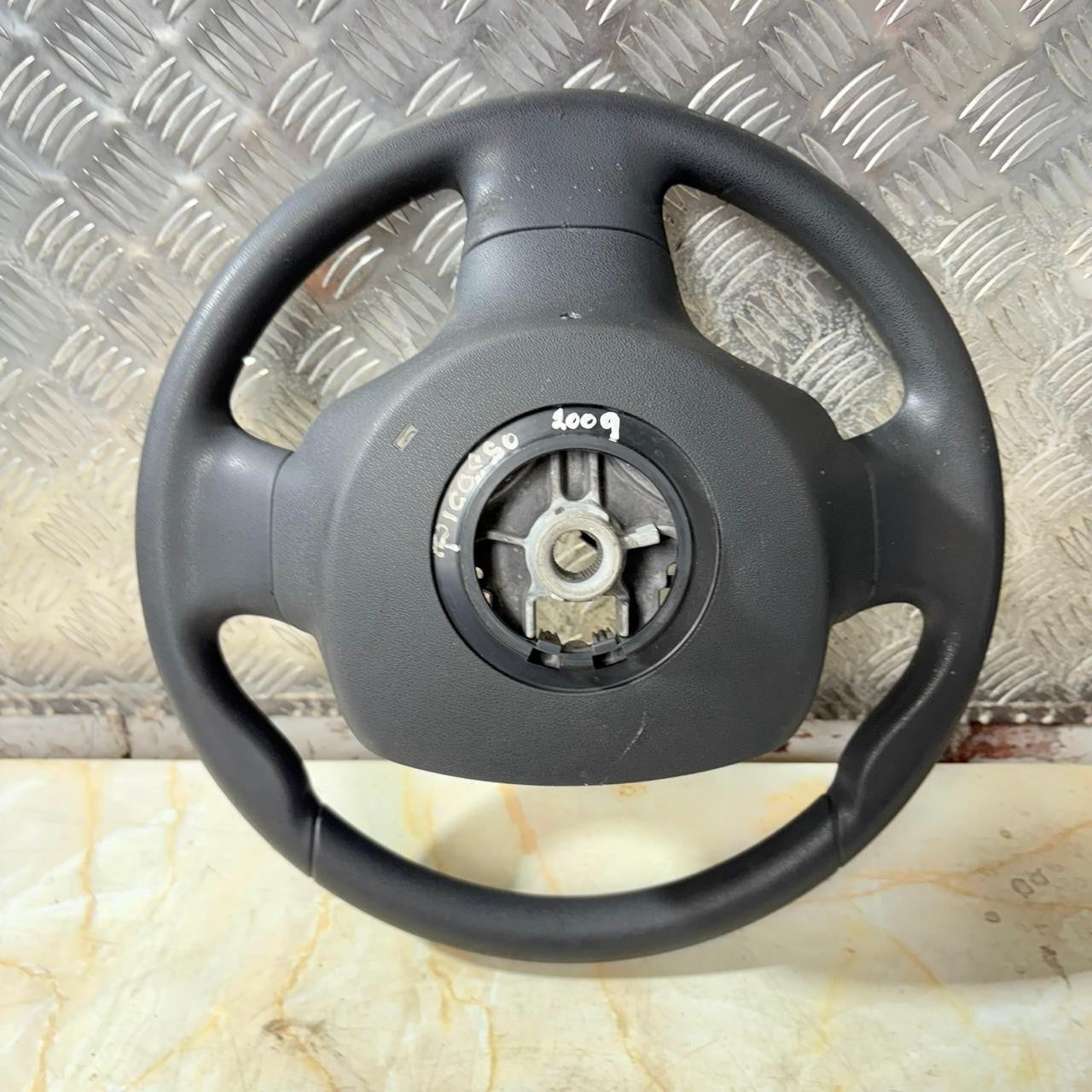 2009-2012 CITROEN PICASSO STEERING WHEEL PART CLEAN CONDITION