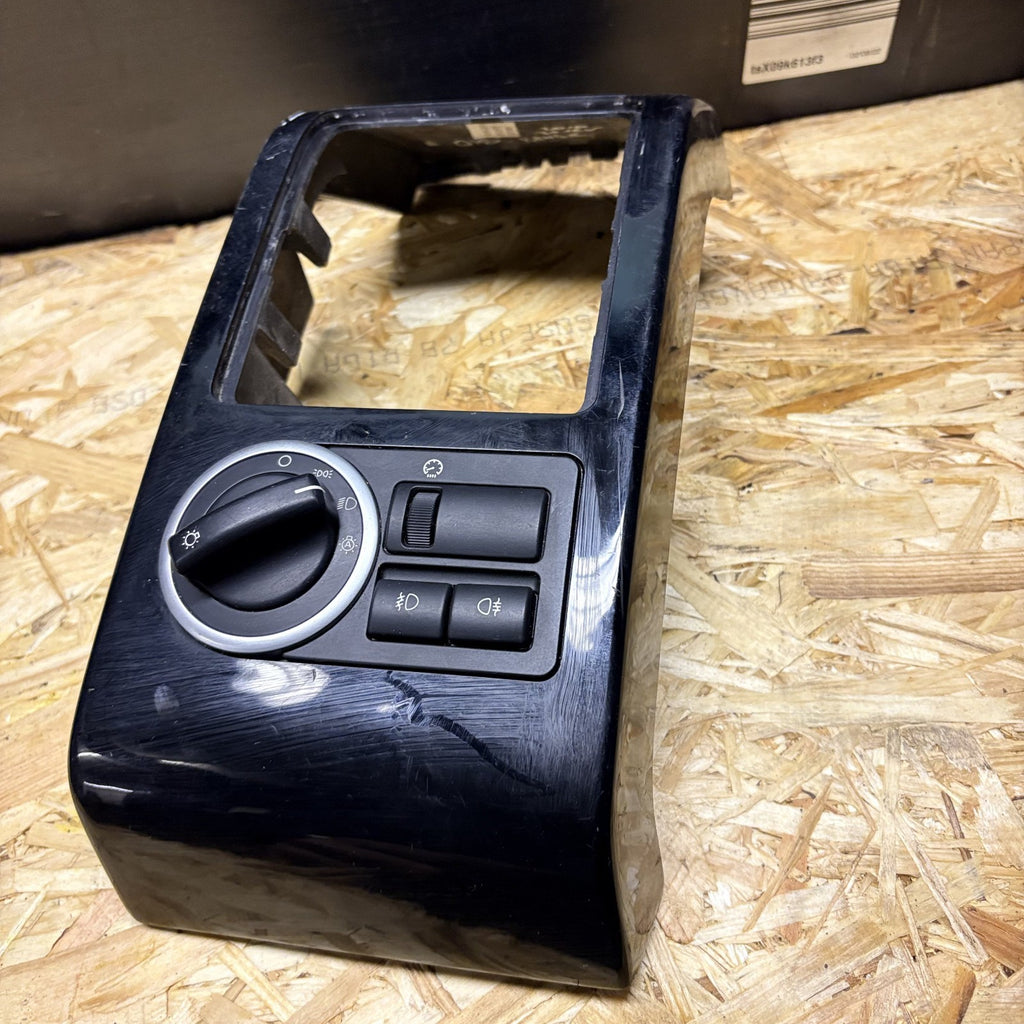Range Rover 2010 Headlight Switch YUD501880PUY