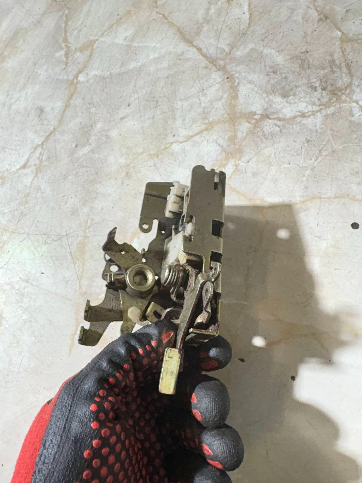 AUDI A3 TAILGATE BOOT LOCK LATCH ACTUATOR 1996-2003