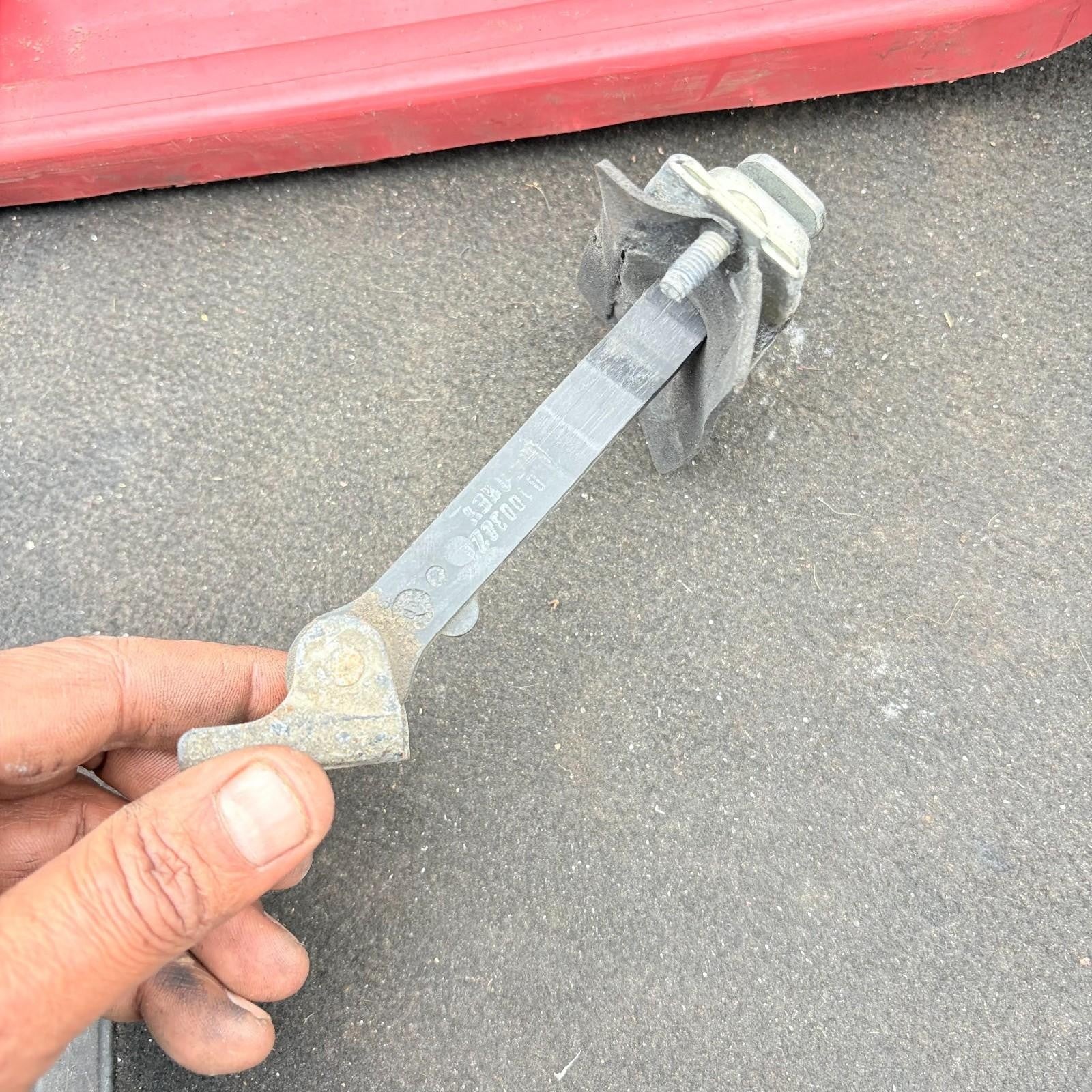 FORD TRANSIT CONNECT 2018-20 NEARSIDE/LEFT FRONT DOOR CHECK STRAP