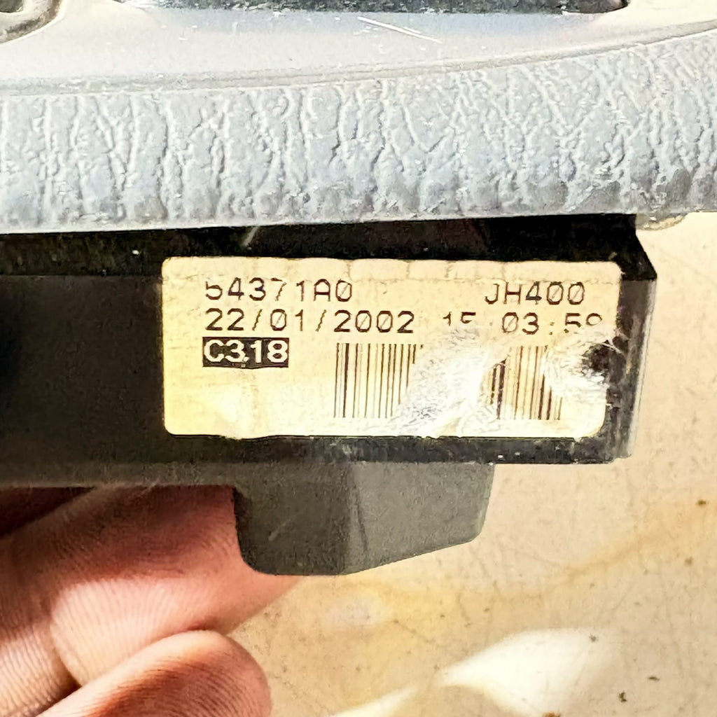 Toyota Avensis T250 03-09 Front Right Door Window Switch Panel 74231-05060