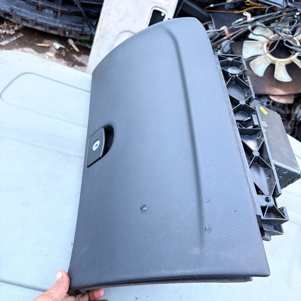 Peugeot 407 Dashboard Glove Box Storage Compartment Lid 9647987677 2004-2010