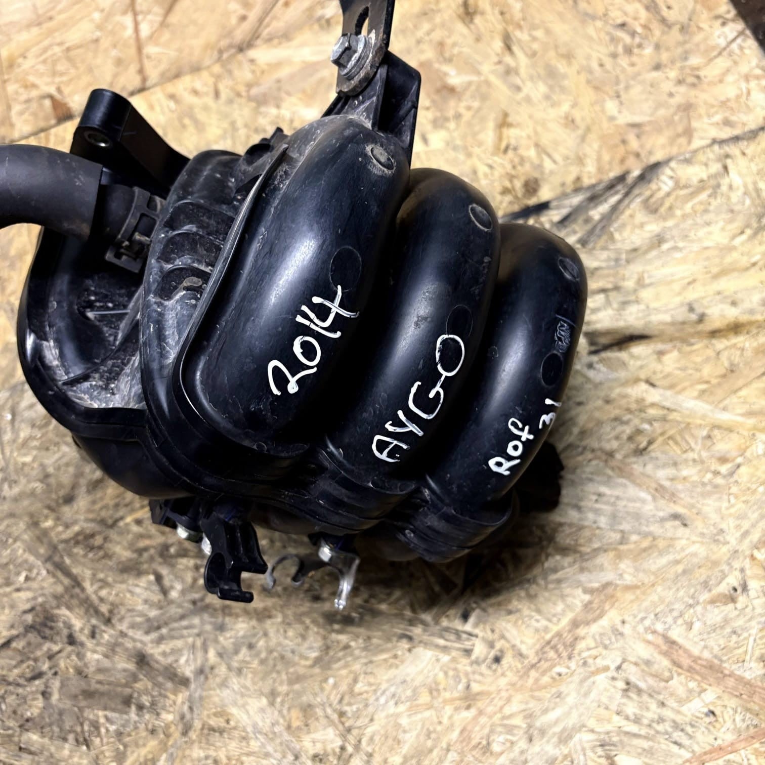 Toyota Yaris/Aygo 1.0 1KR-FE Inlet Intake Manifold 2014-2022
