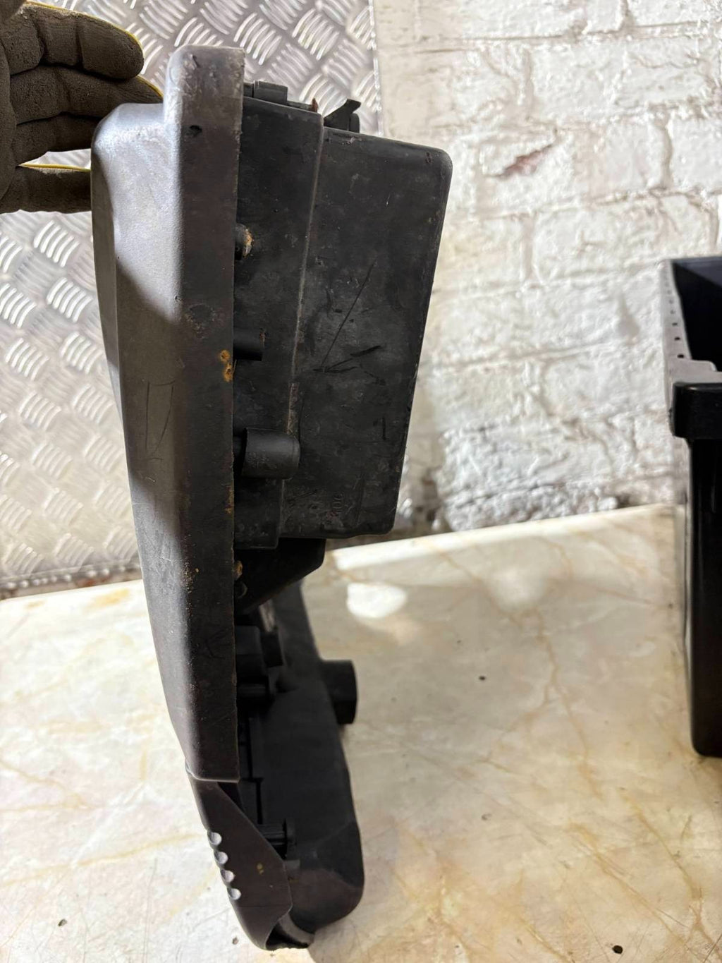 SEAT Ibiza 6K 1999-2002 1.4 MPI Airbox Air Filter Housing Engine Cover 030129607