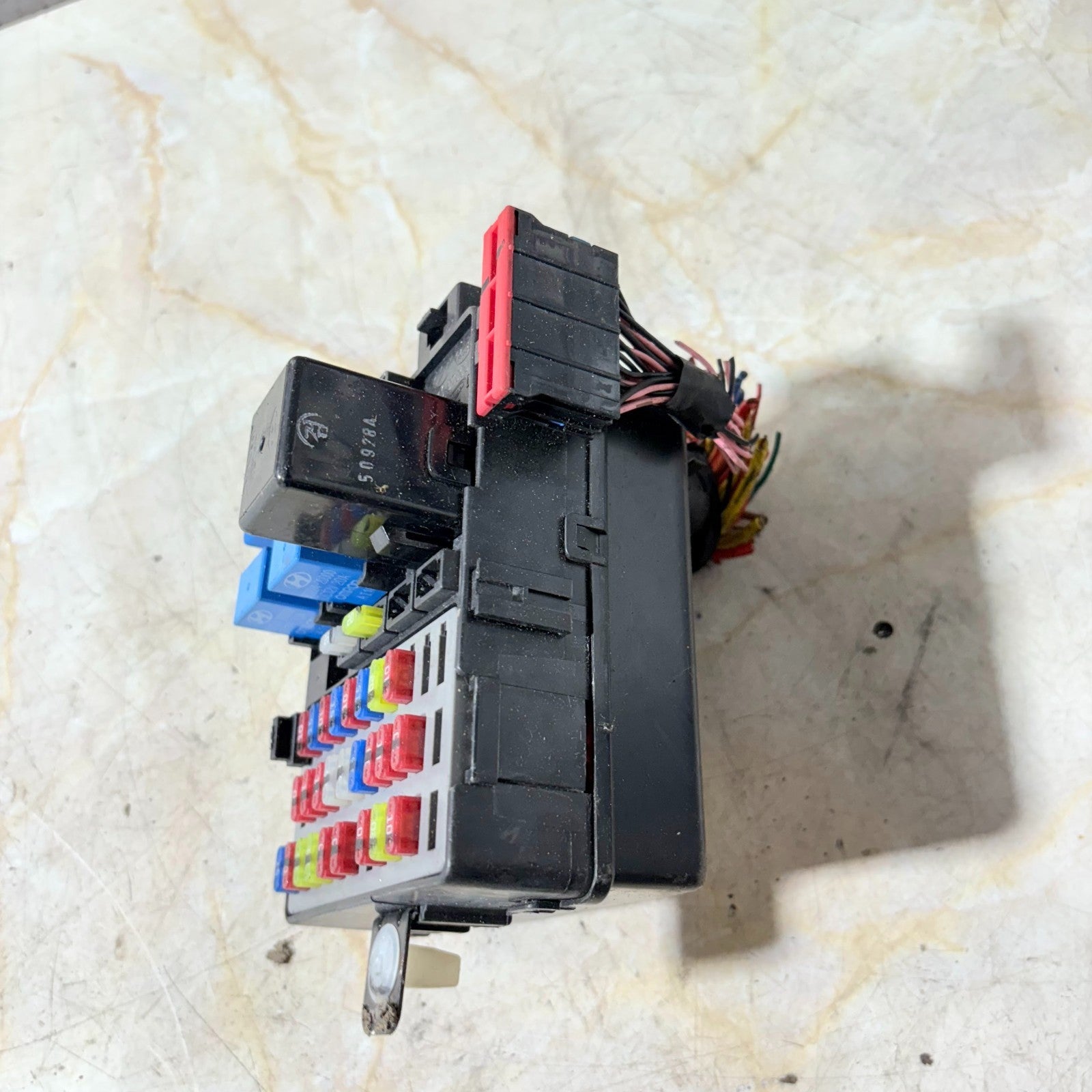 KIA PICANTO 2011 UNDER DASH FUSE BOX 91940-07000