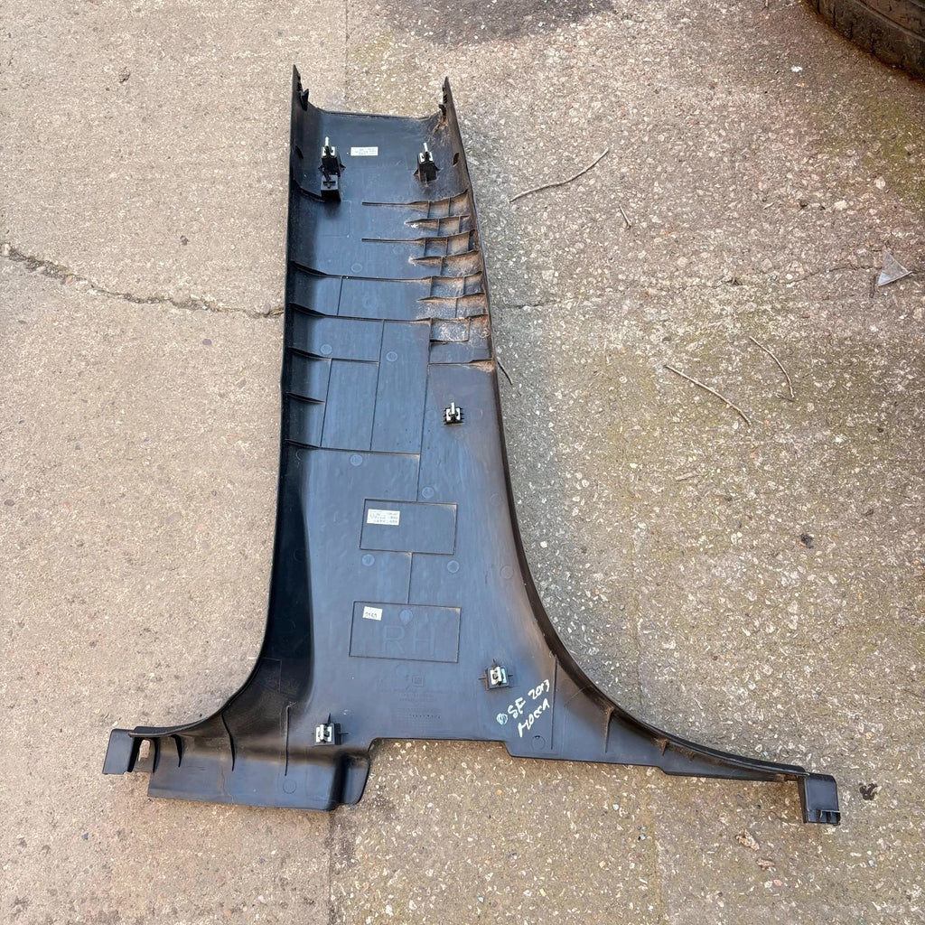 Vauxhall Mokka X MK1 12-19 Front Right Offside Lower B-Pillar Trim 95190843