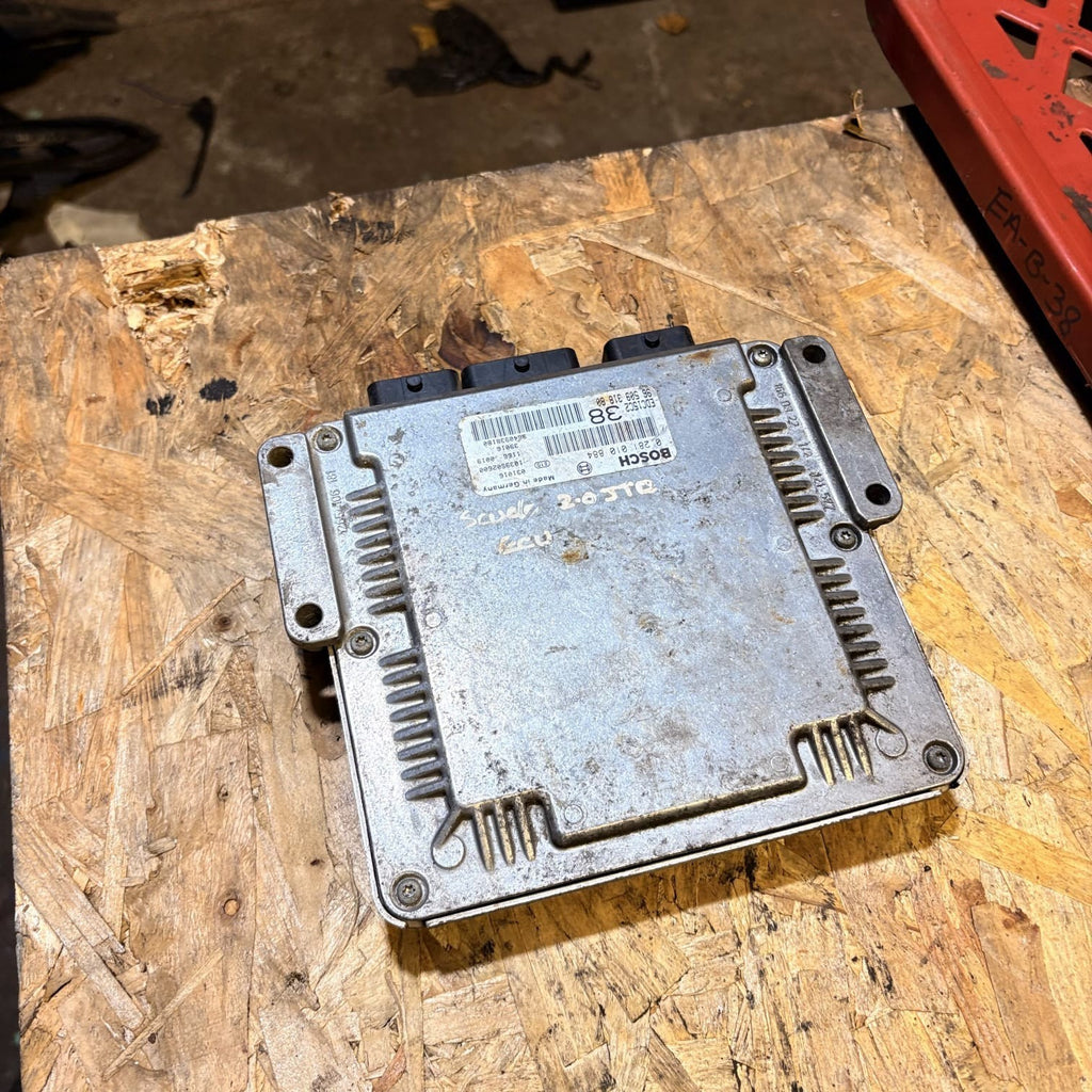 PEUGEOT CITROEN FIAT SCUDO DISPATCH 0281010884 9650931880 ECU ENGINE CONTROL