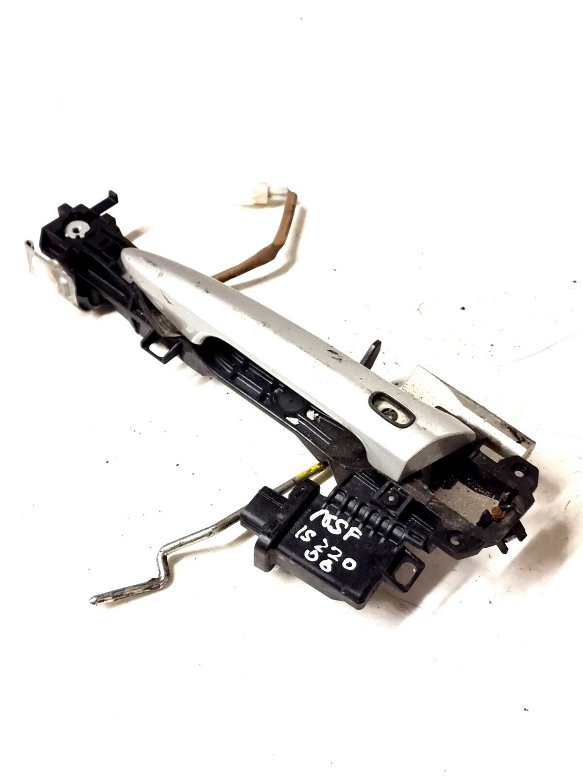 LEXUS IS220 IS250 PASSENGER SIDE FRONT EXTERIOR DOOR HANDLE 2005-2012 SILVER