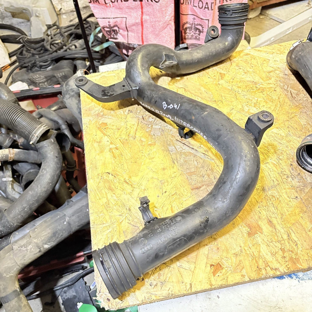 VW GOLF MK5 1K (2009) INTERCOOLER HOSE PIPE 1K0145770AA 1K0145770AA