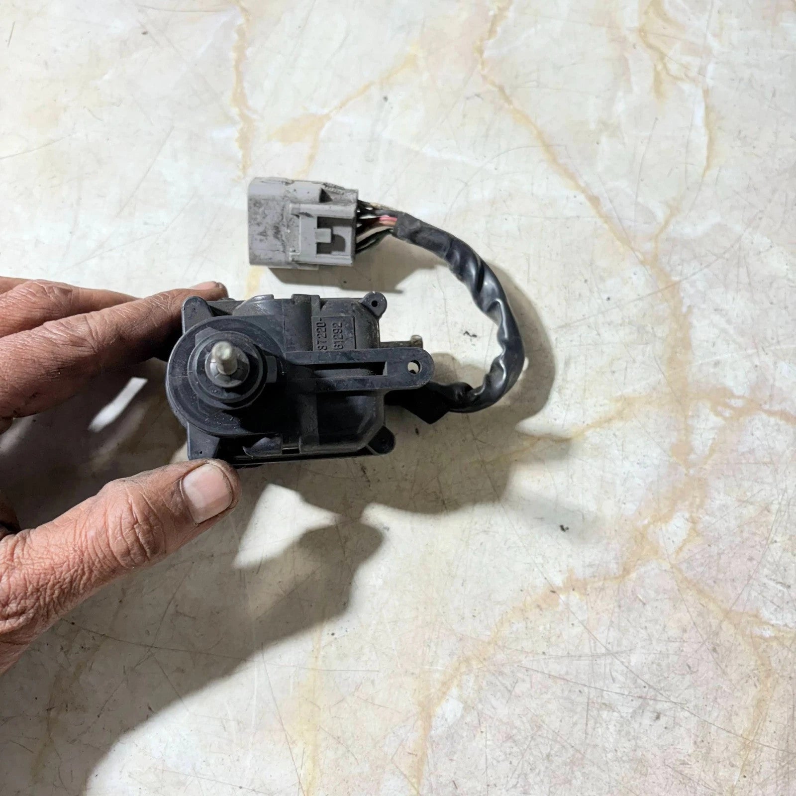 Mazda 323F BA 94-98 Xedos 6 92-99 Headlight Levelling Motor 87220-61292
