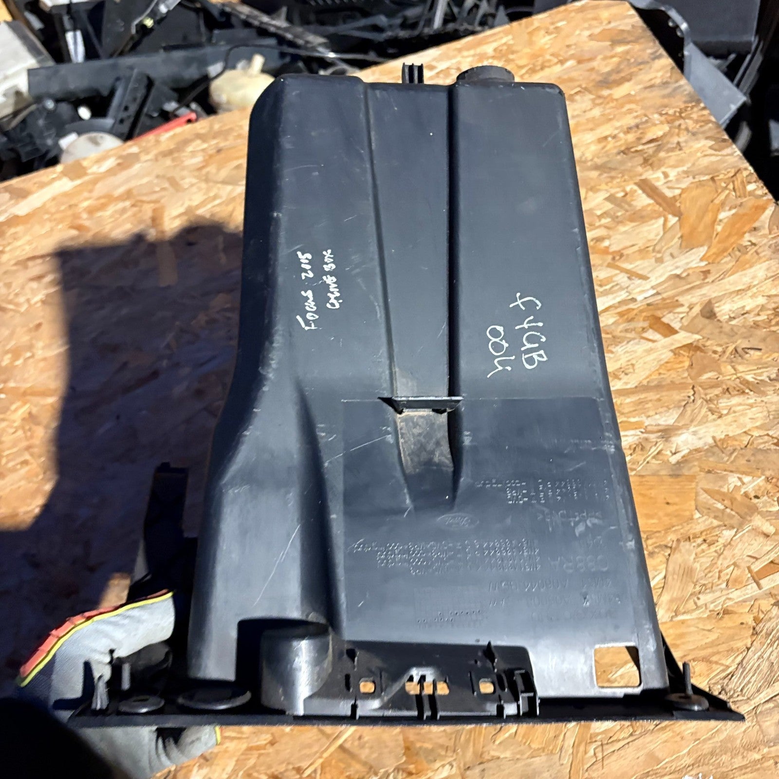 FORD FOCUS MK2 04-10 GLOVE BOX COMPARTMENT INSERT