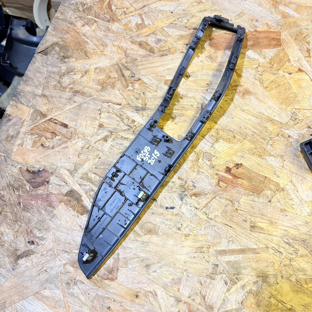 FORD FOCUS 20150-2018 HANDBRAKE LEVER COVER TRIM