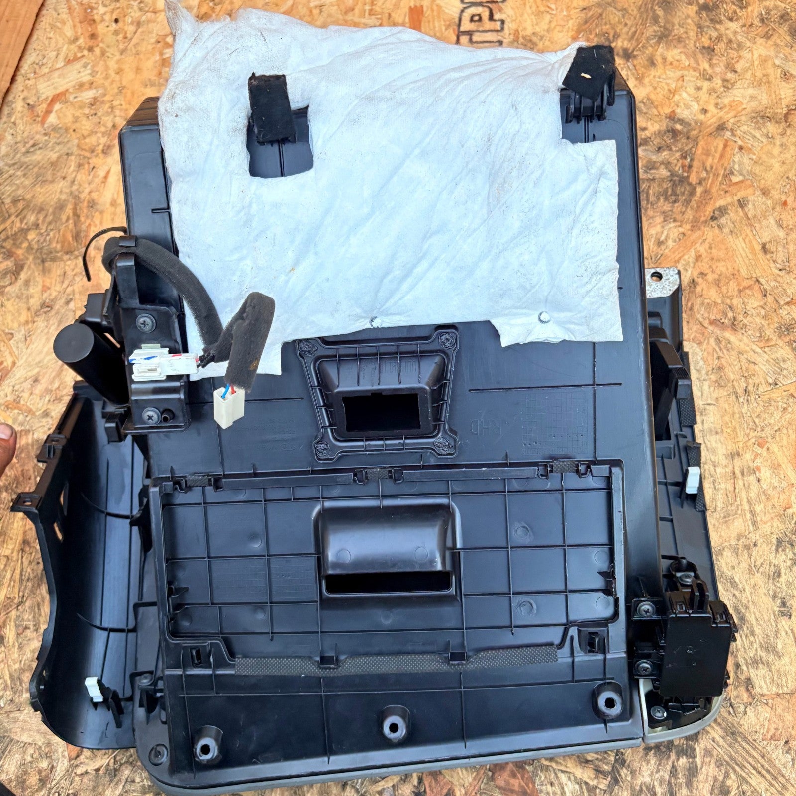 Kia Soul MK2 2014-2019 Glove Box Storage Compartment 84512-B2900
