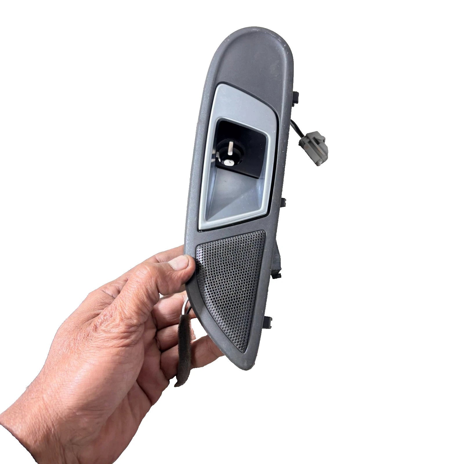 08-17 FORD FIESTA MK7 INSIDE PASSENGERS LEFT SIDE FRONT DOOR HANDLE WITH SPEAKER