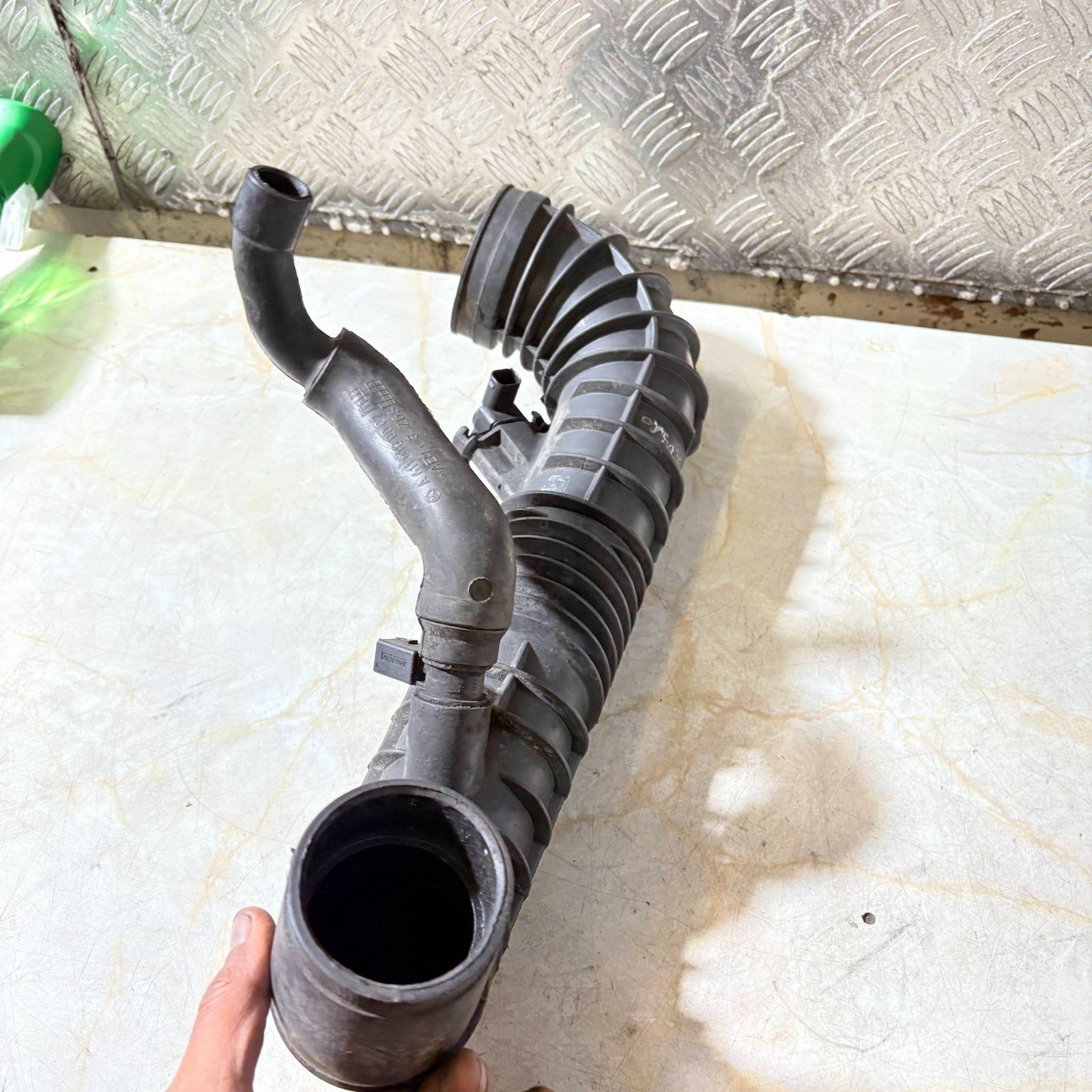 Mercedes-Benz Vito 3 2014-2019 W447 Air Intake Hose A6395281182