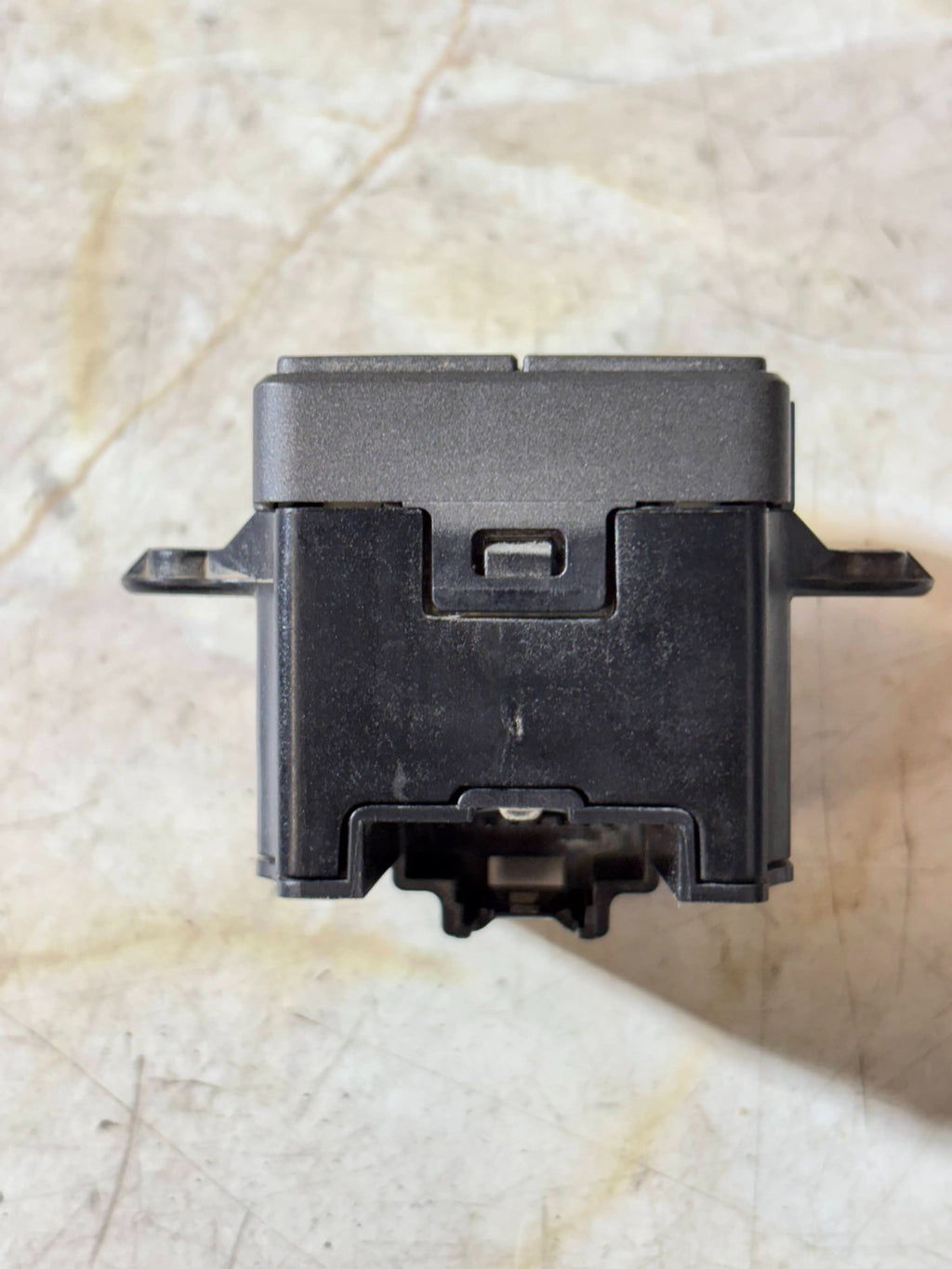 2012-2018 LAND ROVER EVOQUE CENTER CONSOLE TRACTION CONTROL ECO SWITCH