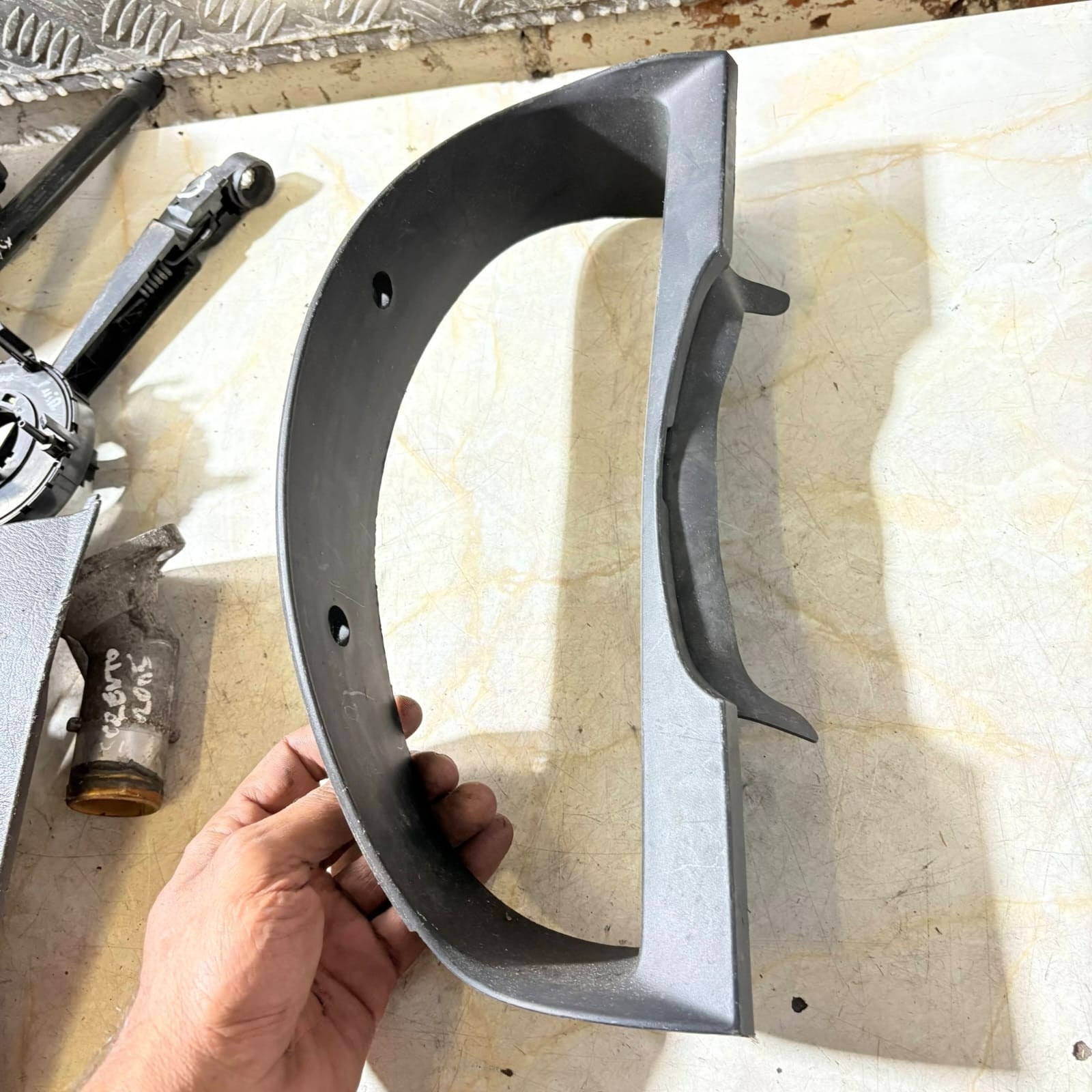 Kia Sorento Speedometer Surround Trim Cover 84830-3E900 2002-2009
