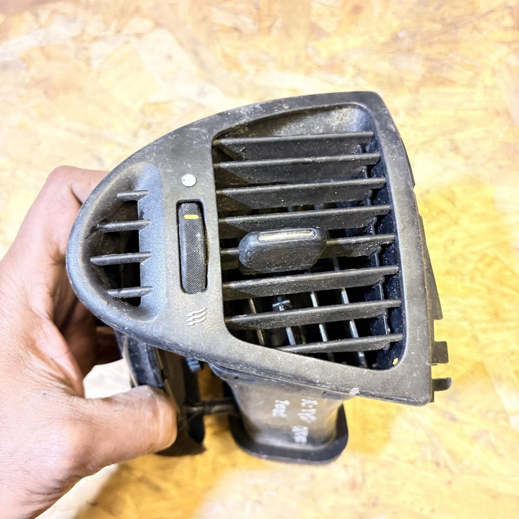 Jaguar X-Type RHD Driver Right Dashboard Air Vent Black 2001-2009 1X43-6727-BJ