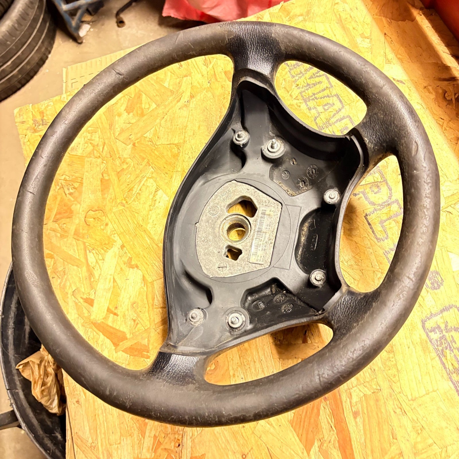 STEERING WHEEL MERCEDES-BENZ SPRINTER A906 STEERING WHEEL A906 464 0201