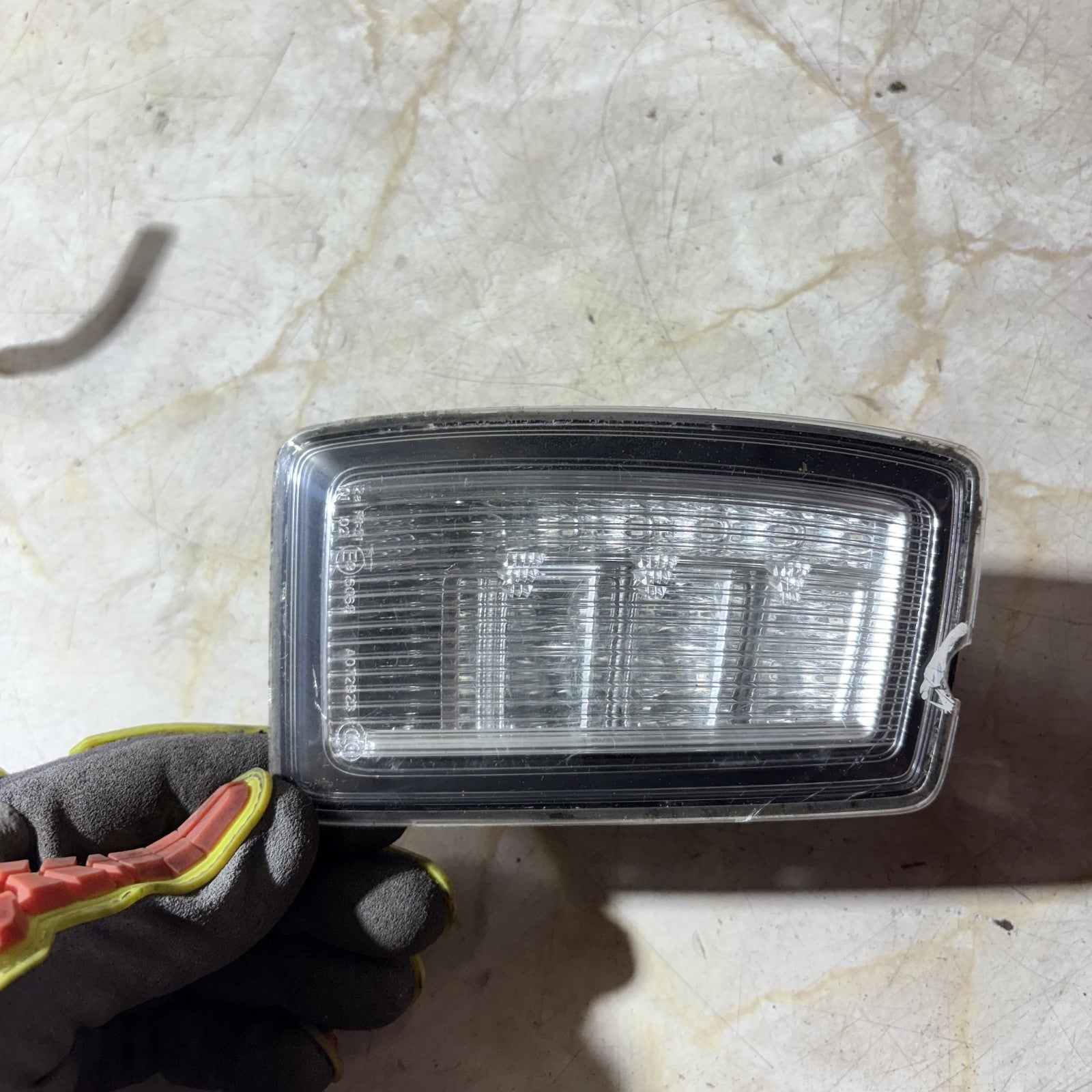 AUDI A1 2016 INTERIOR LIGHT REAR LEFT PASSENGER SIDE 8X0945095