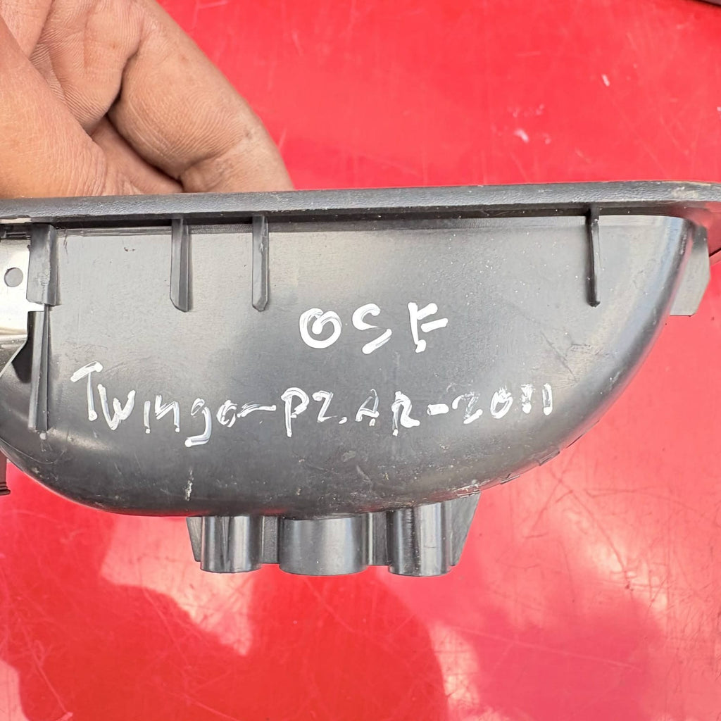 RENAULT CLIO MK3 2011 & TWINGO DRIVERS SIDE FRONT ELECTRIC WINDOW SWITCH OSF