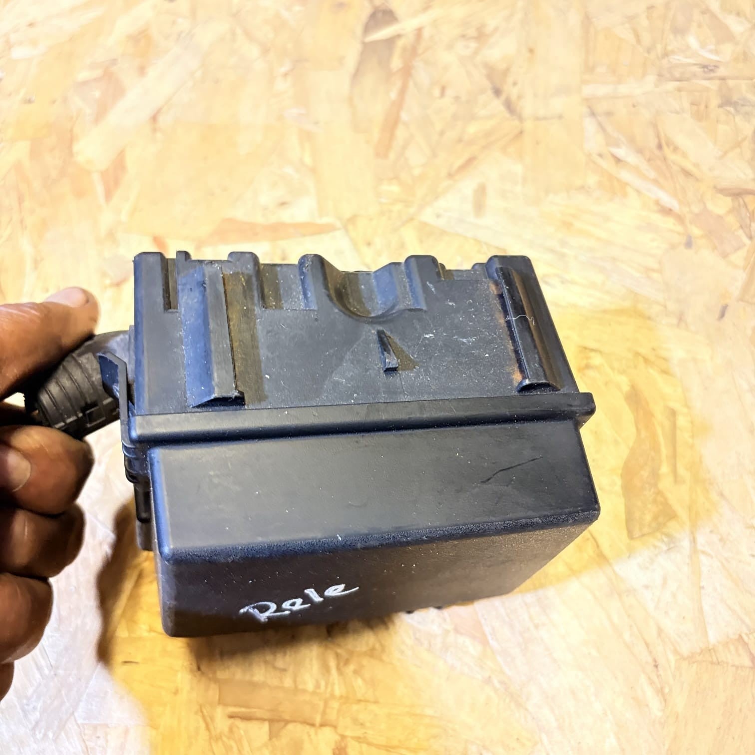 VAUXHALL COMBO CORSA 2006 FUSE BOX 13106985