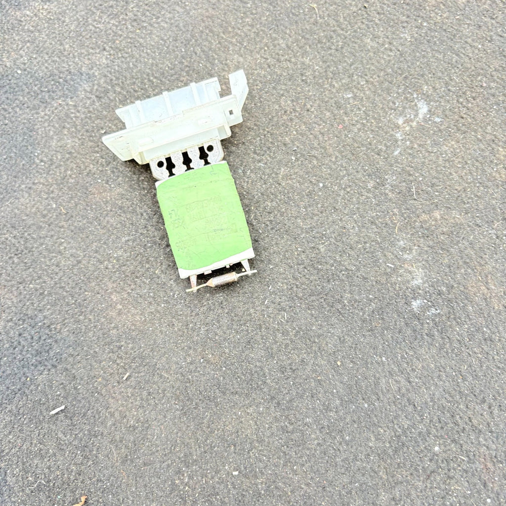 Vauxhall Tigra Heater blower fan resistor (2004-2009)