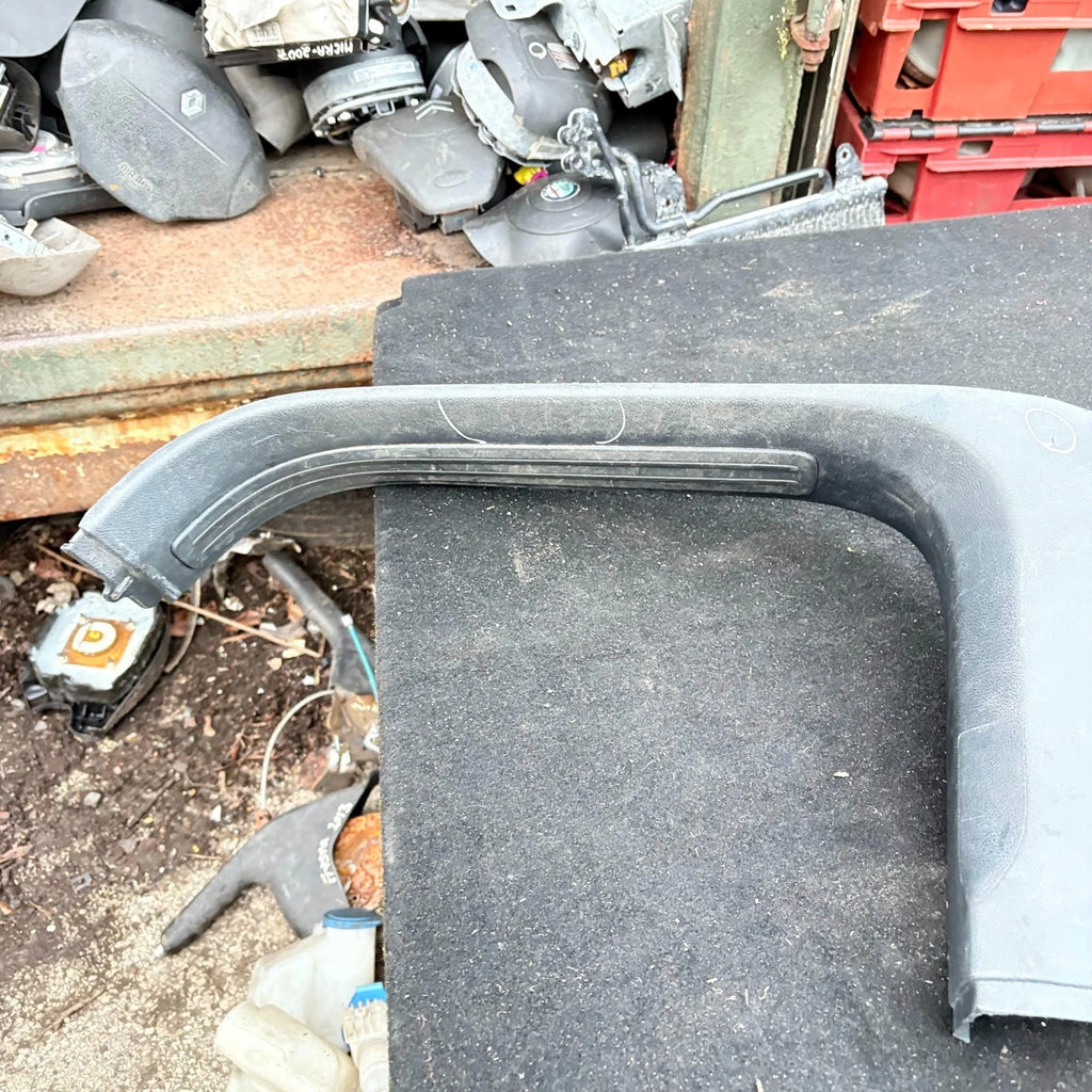 Porsche Cayenne 955 OS Right Lower Sill Trim B Pillar 7L0853370 2004