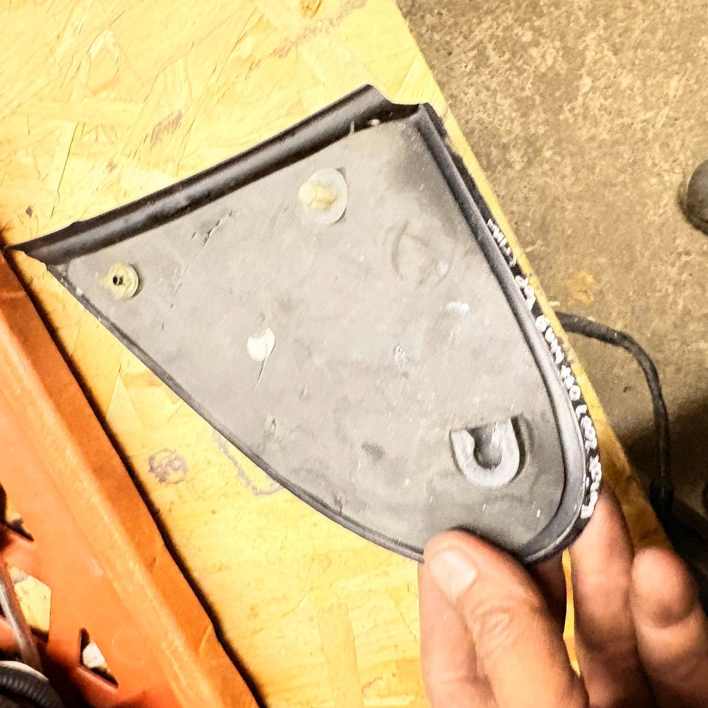 VOLKSWAGON Fox 2005-2012 Right Front Top Wing