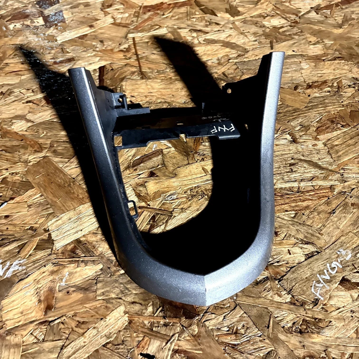 PEUGEOT 308 SW Gear Shifting Level Plastic Trim 1006352 9658691277 11723139 2009