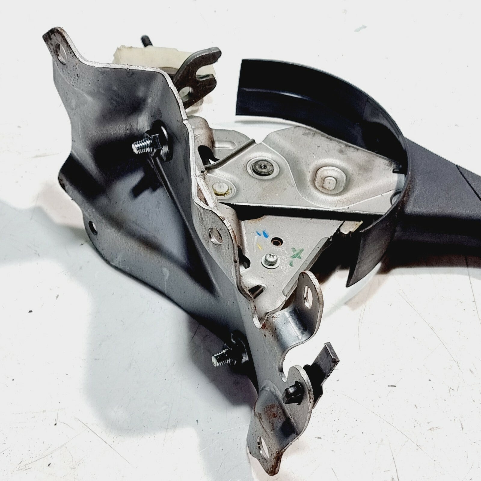 Toyota Yaris Mk3 (XP130) 2011–2017 RHD Handbrake Lever Mechanism