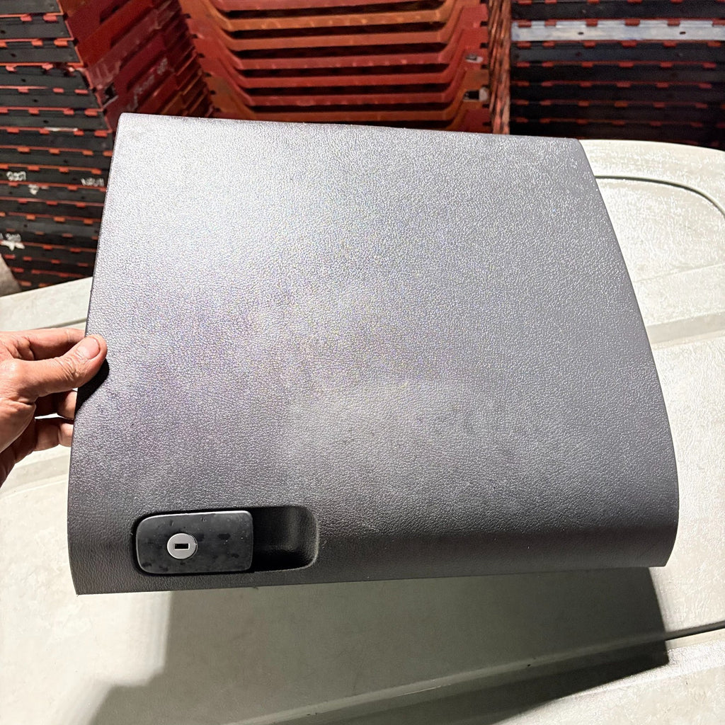 2008-2011 VOLKSWAGEN TIGUAN GLOVE BOX PASSENGER SIDE LEFT