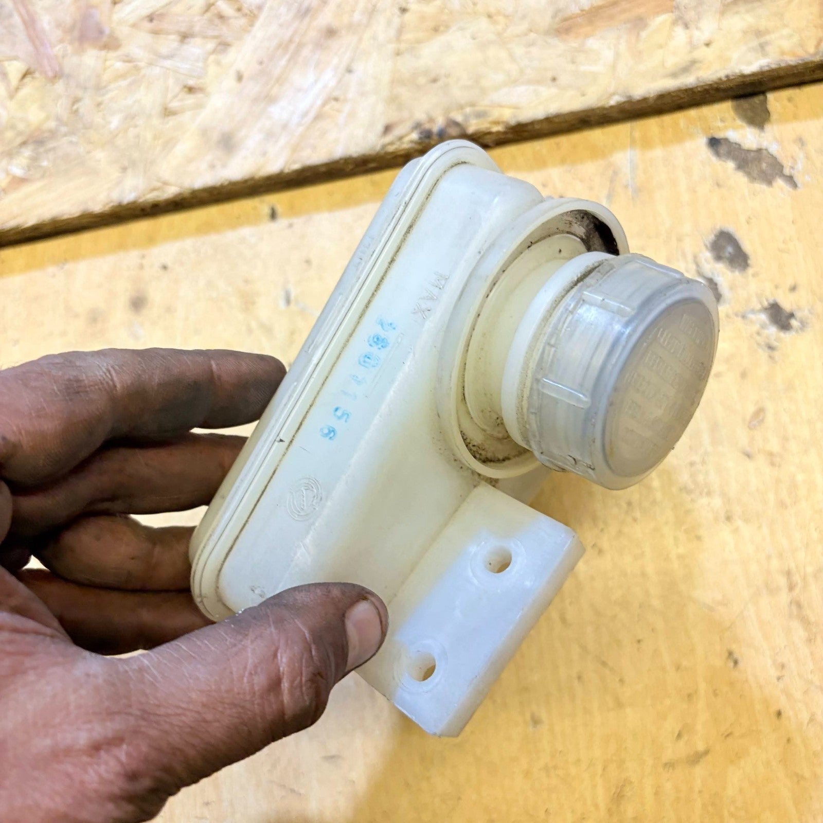 FIAT PUNTO 2004 BRAKE FLUID RESERVOIR TANK BOTTLE