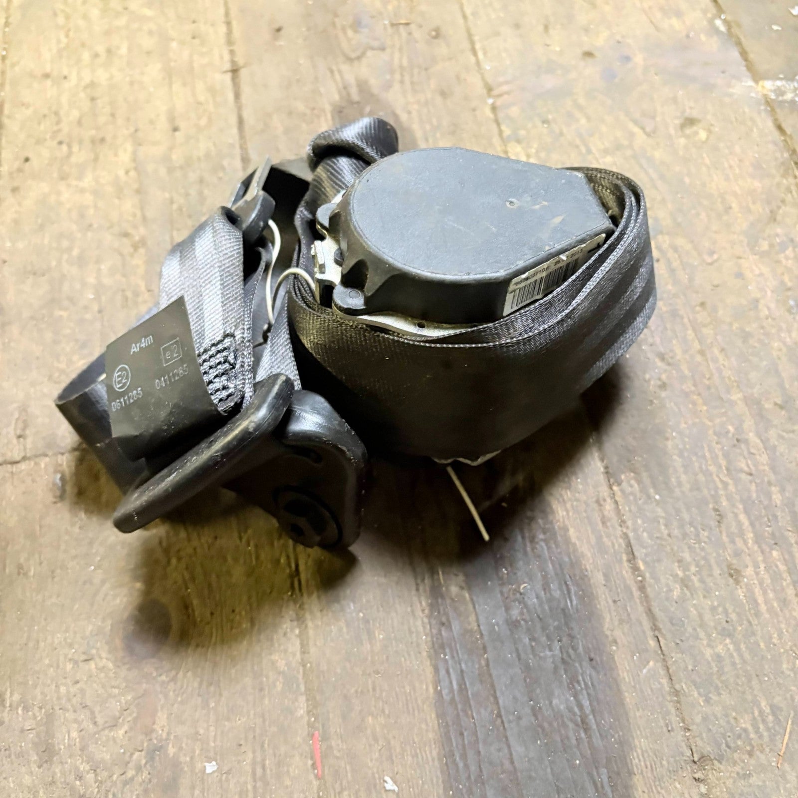 Renault Clio MK4 X98 2013-2019 Rear Middle Centre Seat Belt 888503110R 5 Door