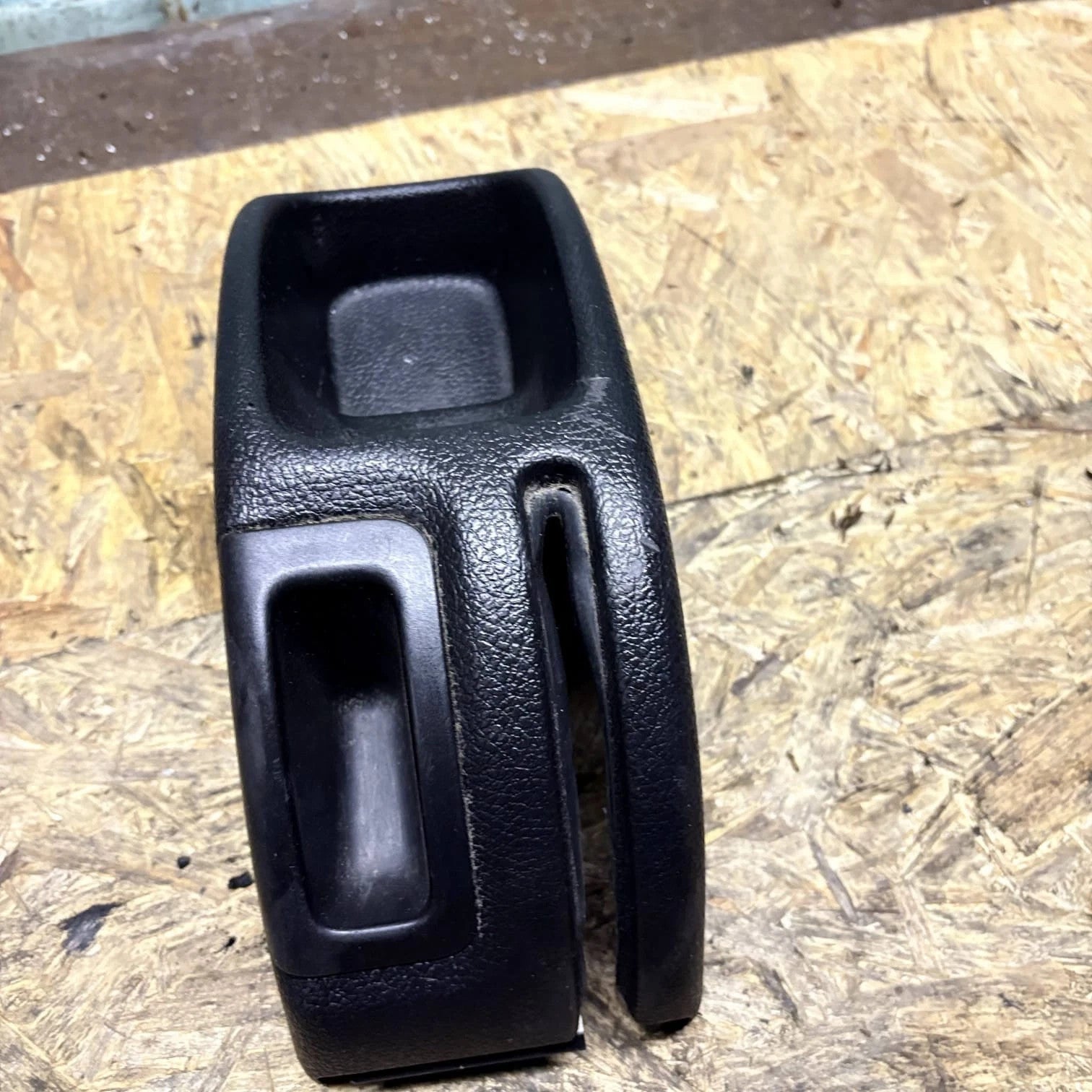 Peugeot 206 3/5dr Handbrake Rear Console Trim Panel 96250374ZR 09/98-06/09