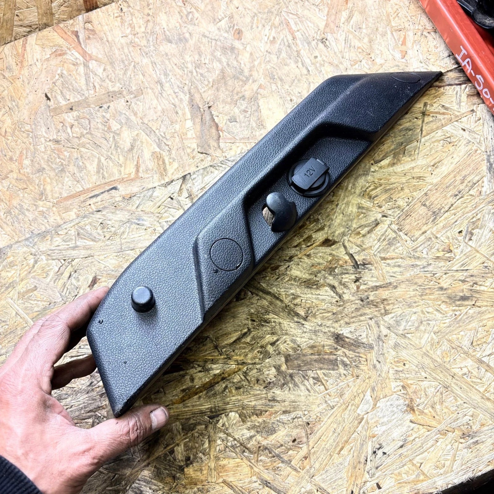 Kia Ceed JD 2012-2018 Right Boot Side Trim Panel +12V 85740A2000WK