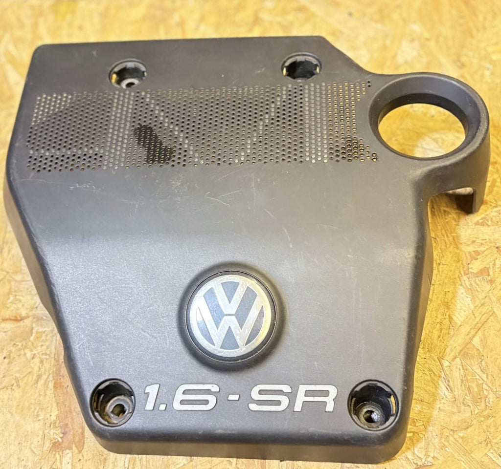 VW GOLF ENGINE COVER 1600B 16V 06A103925AC