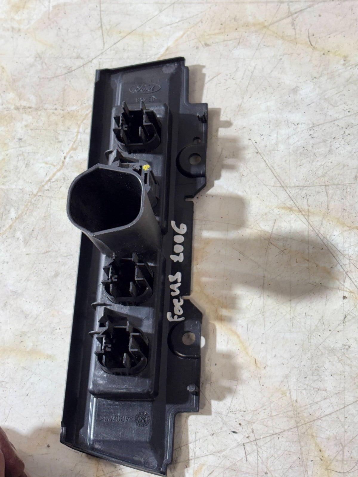 FORD FOCUS MK2 HEATED WINDSCREEN DEMISTER SWITCH PANEL 4M51-13D734-DC