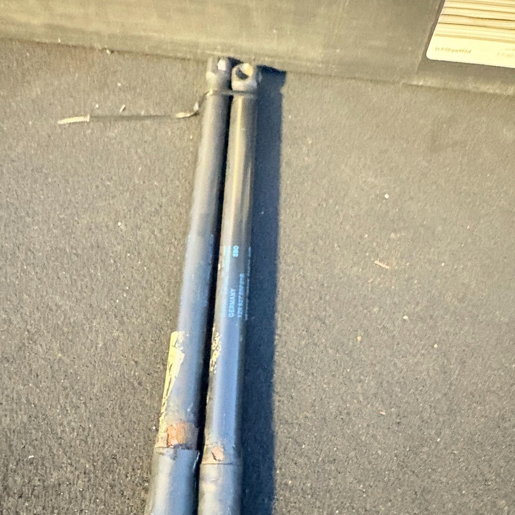 Skoda Octavia Mk2 1Z3 2004-2013 5dr Hatch Bootlid Tailgate Gas Struts Pair