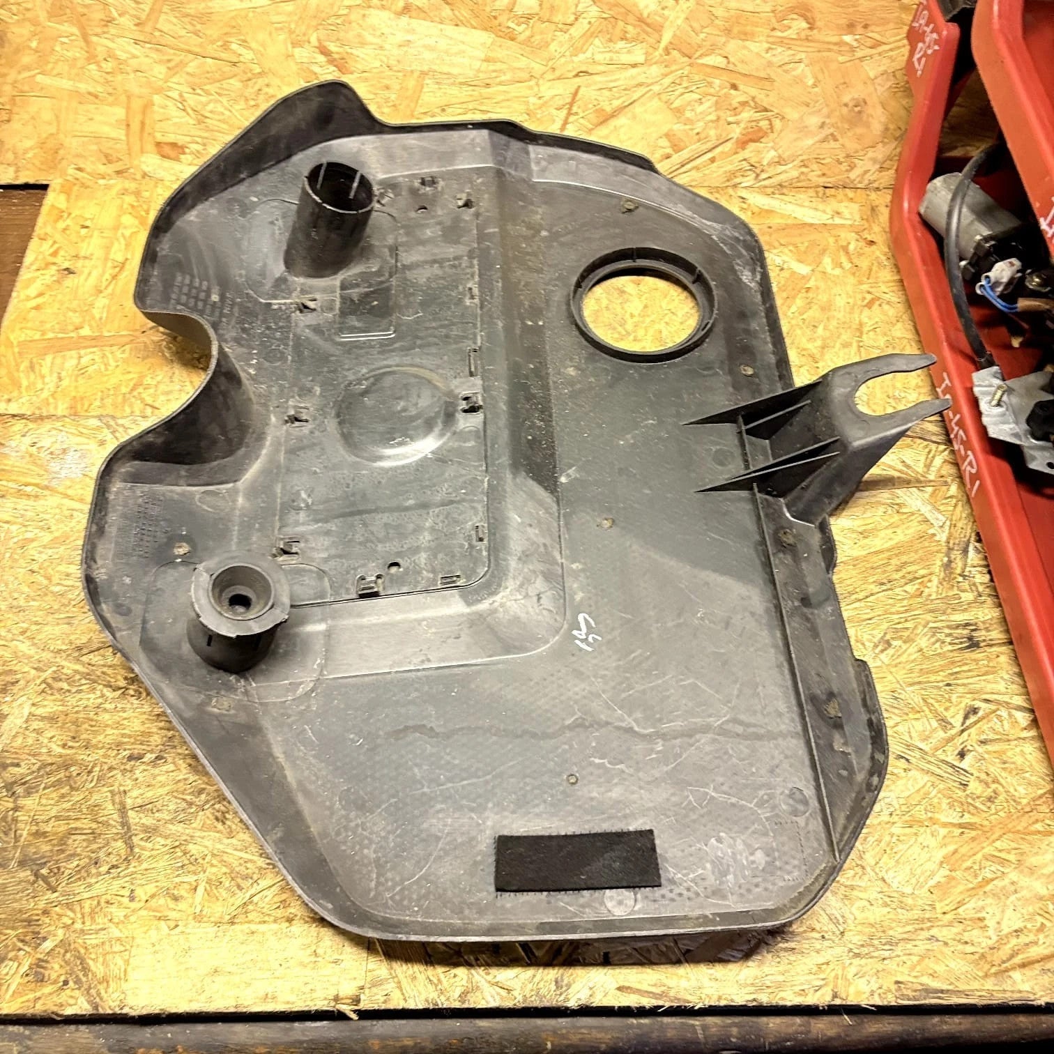 038103925 038103925 03103925bq Engine Cover (plastic trim UK112396847 SKODA 2007