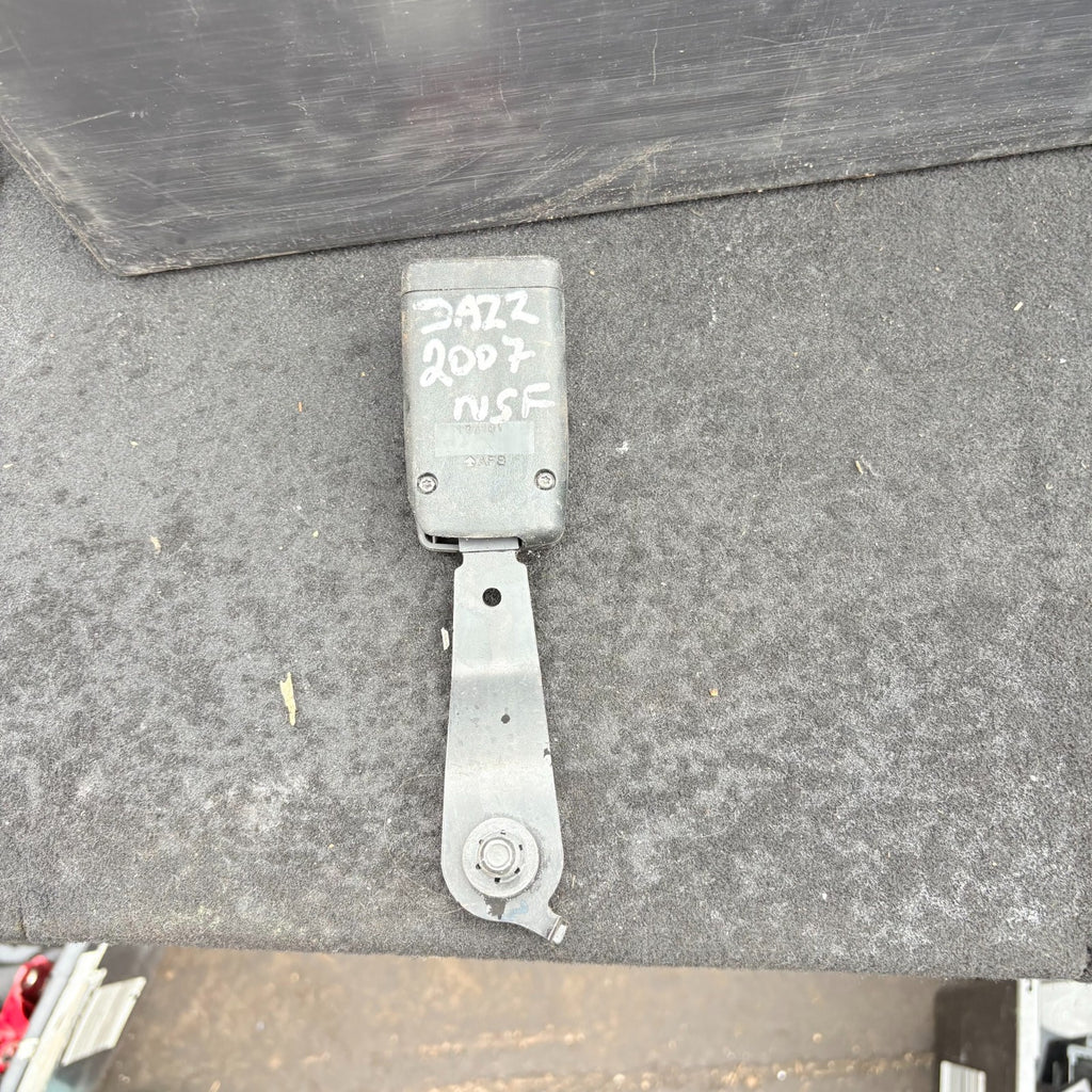 HONDA JAZZ 2007 NSF SEAT BELT STALK BUCKLE PASSENGER LEFT FRONT 1024457