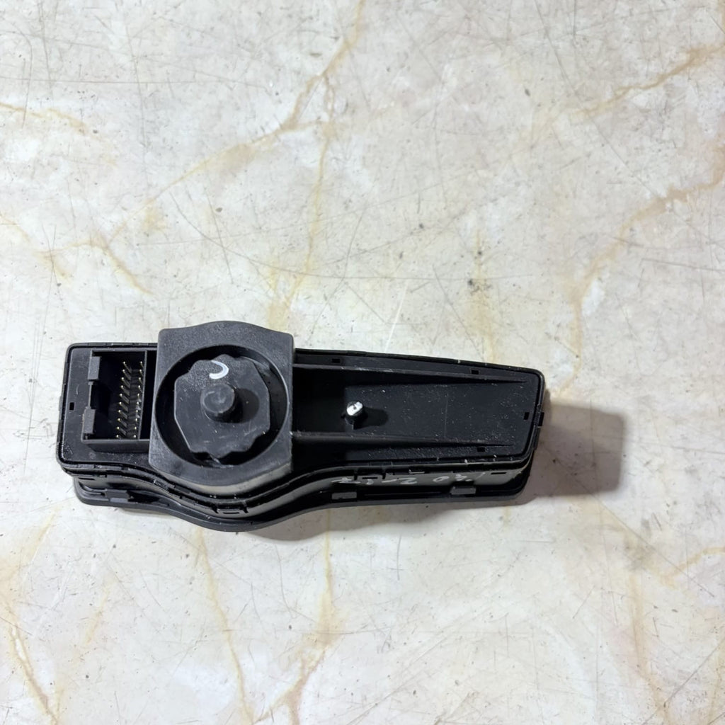 HYUNDAI I40 HEADLIGHT CONTROL SWITCH 2017 TO 2015 933003Z970