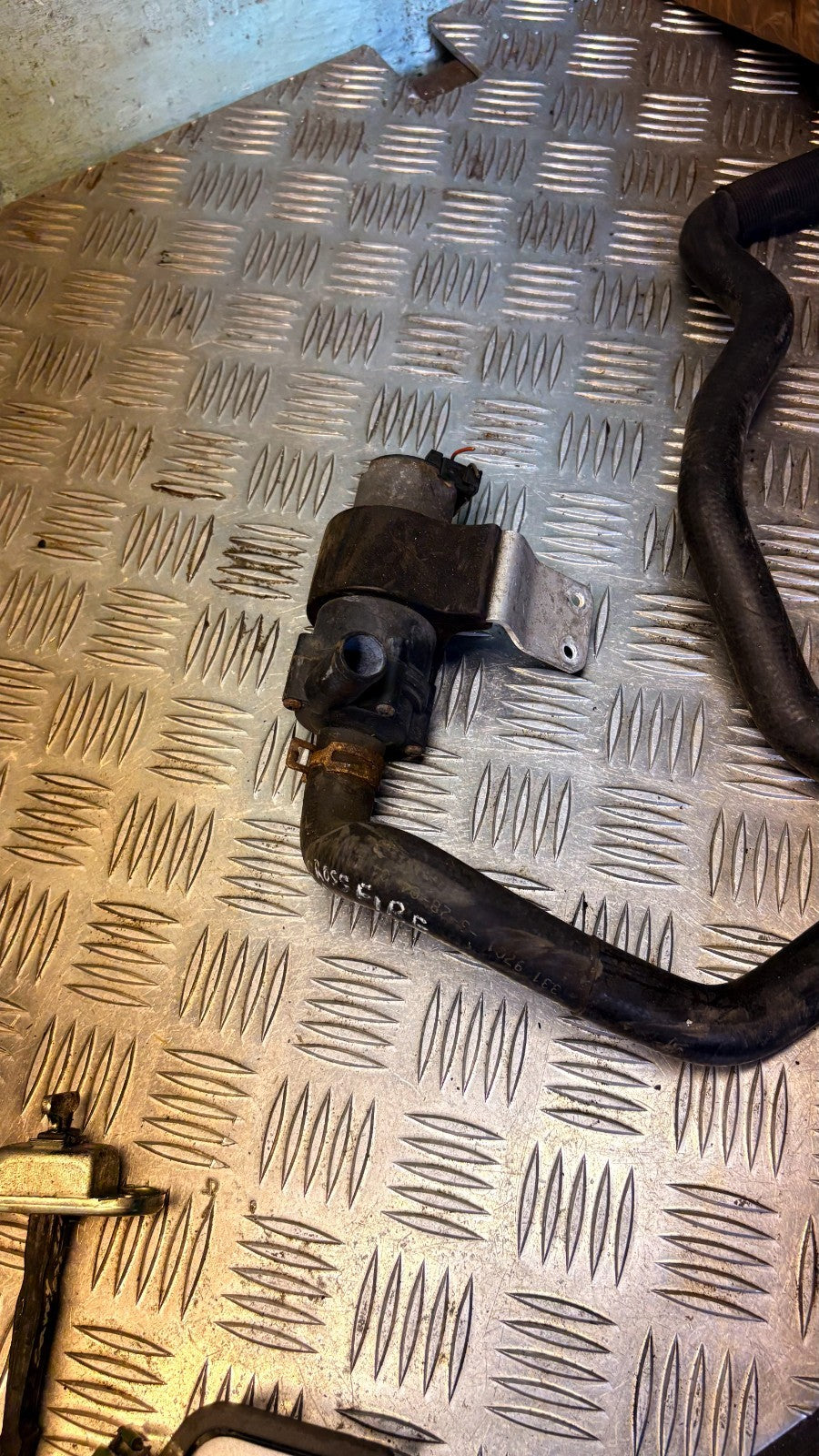 2004-2008 Chrysler Crossfire Auxiliary Water Pump